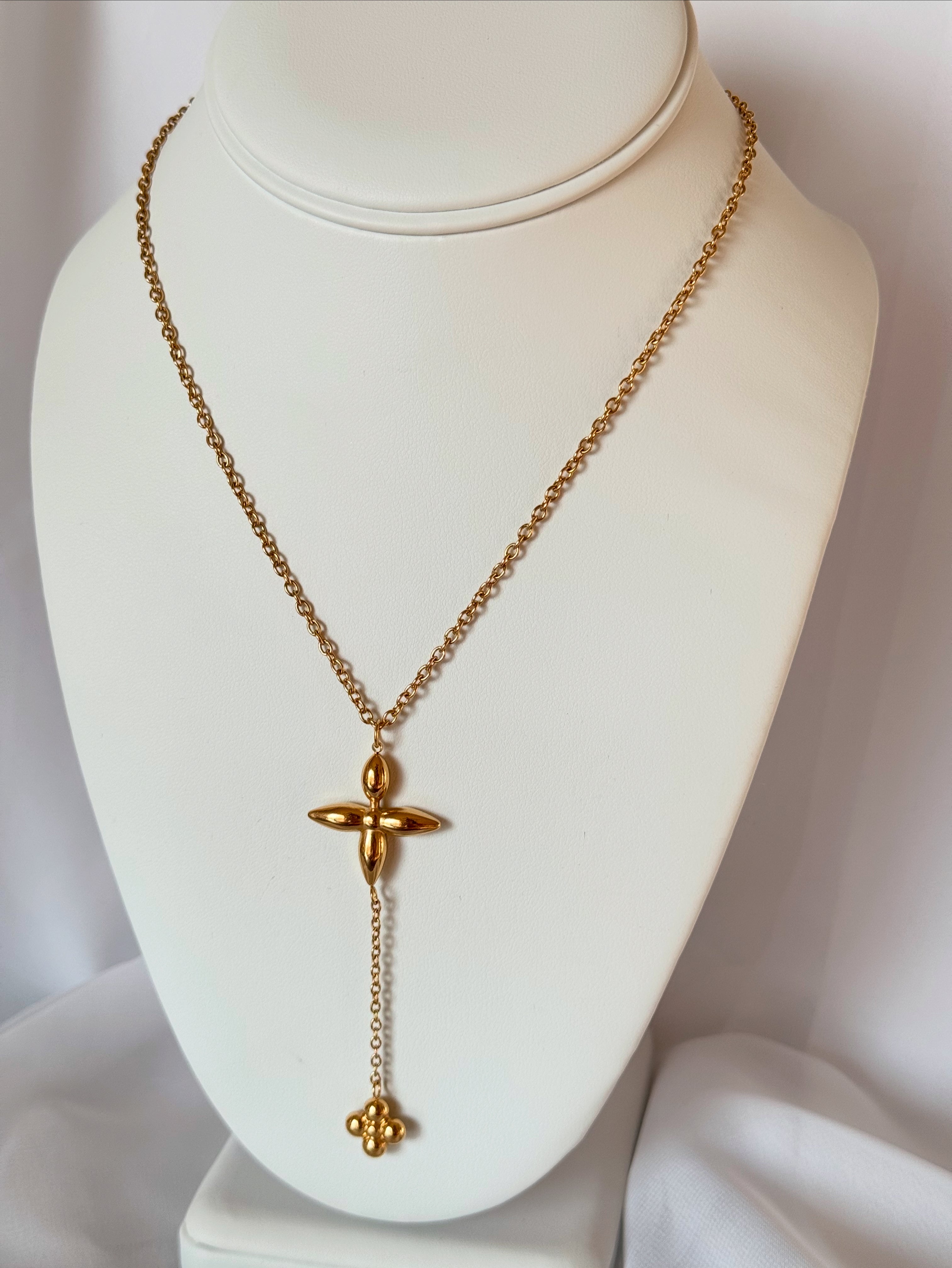 Long LV Gold Clover Y Necklace