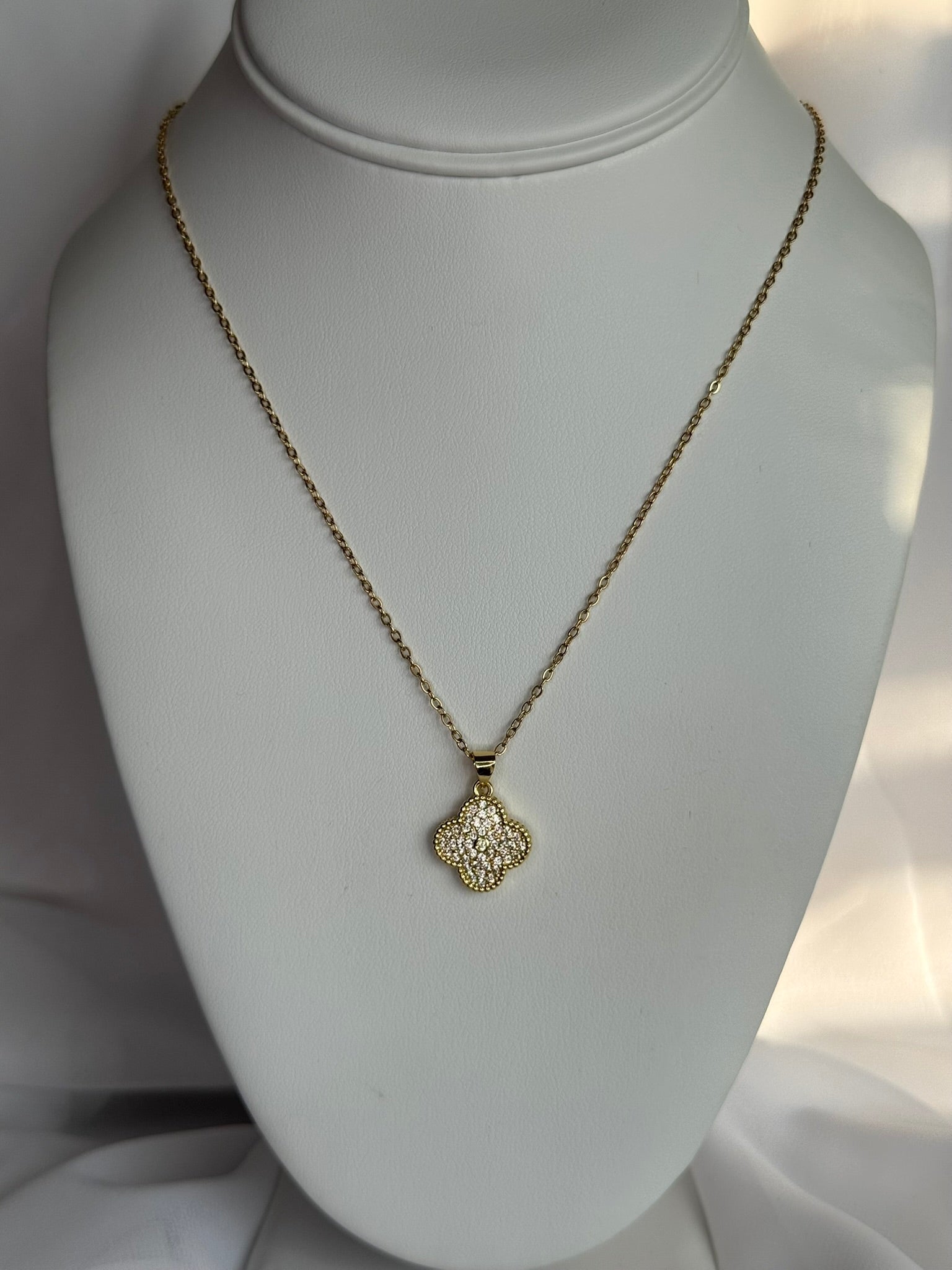 Gold Single Clover Rhinestone Pendant Necklace